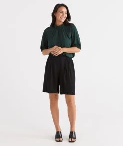 ECOVERO SOFT SHORT 11 ECOVERO SOFT SHORT -Women Clothing Sale 036661 001 01 3